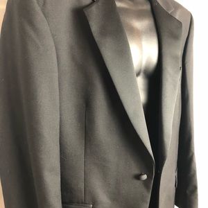 JoS A Bank tuxedo jacket